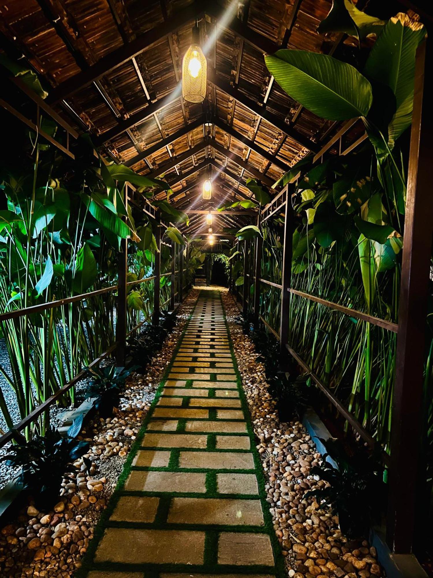 נדומבסרי Kottackal Nature Inn מראה חיצוני תמונה